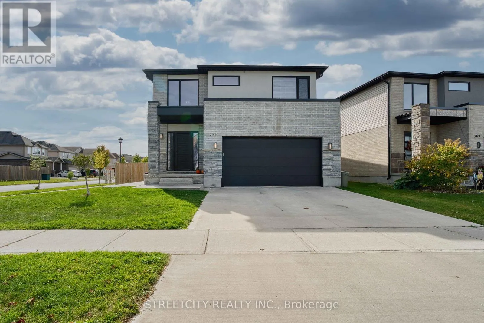 2167 WATEROAK DRIVE