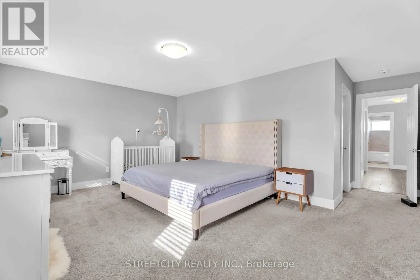 2167 WATEROAK DRIVE