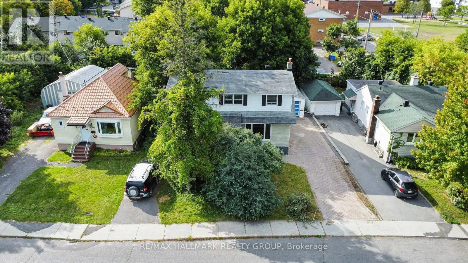 426 BLAKE BOULEVARD