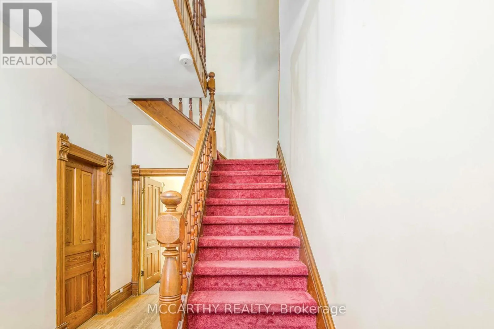 191 MAIN STREET E
