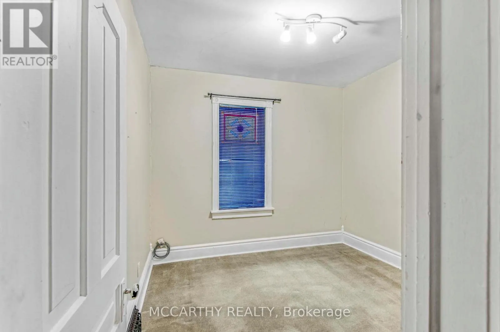 191 MAIN STREET E