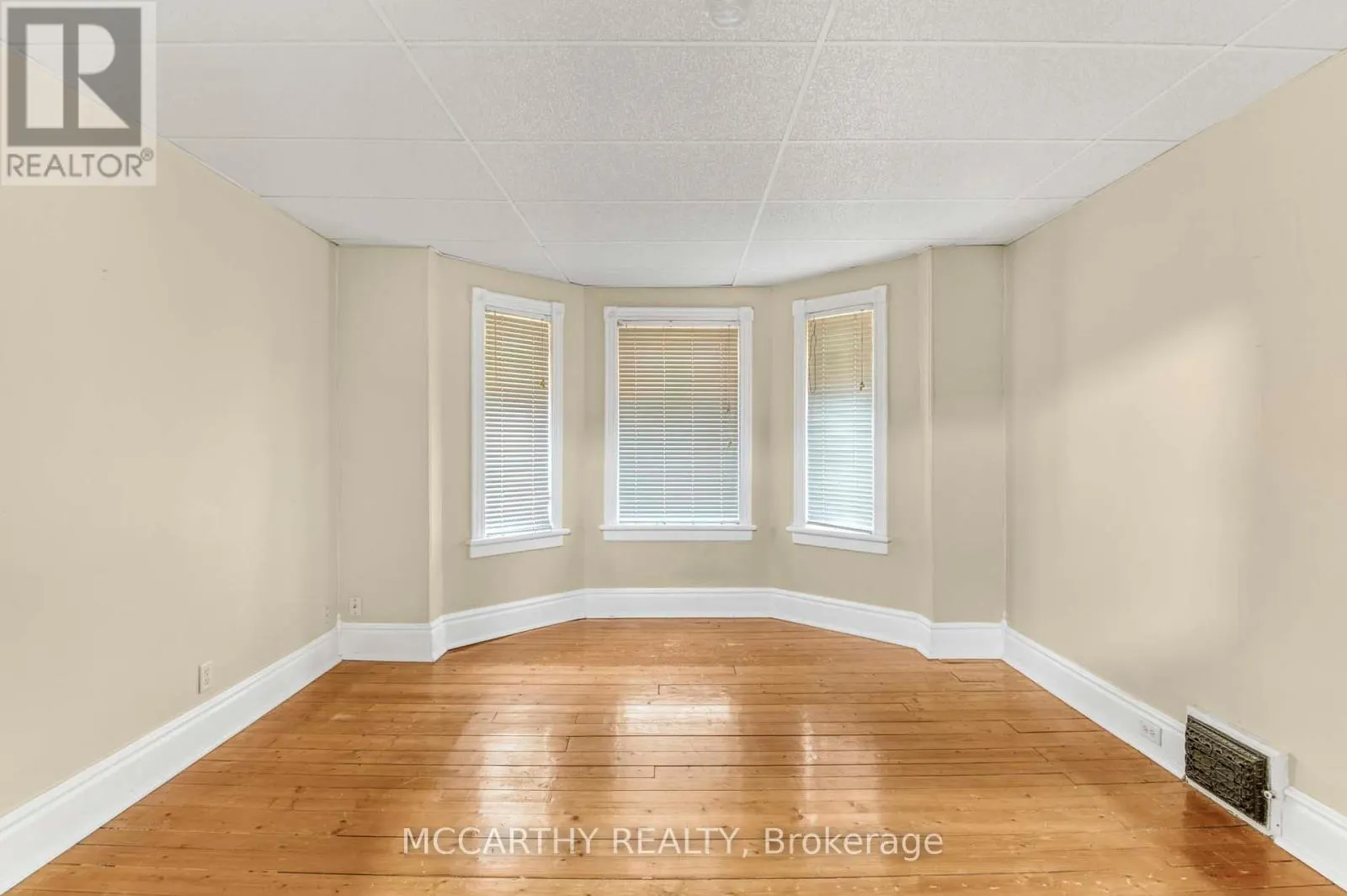 191 MAIN STREET E