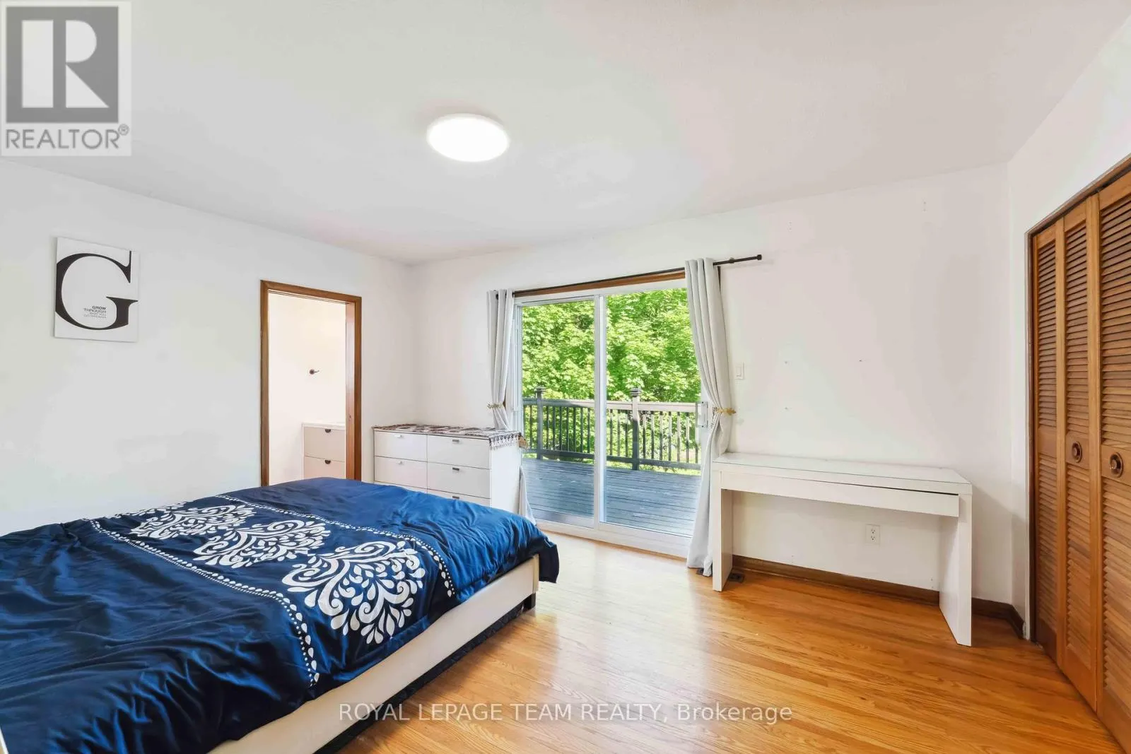 2353 GEORGINA DRIVE