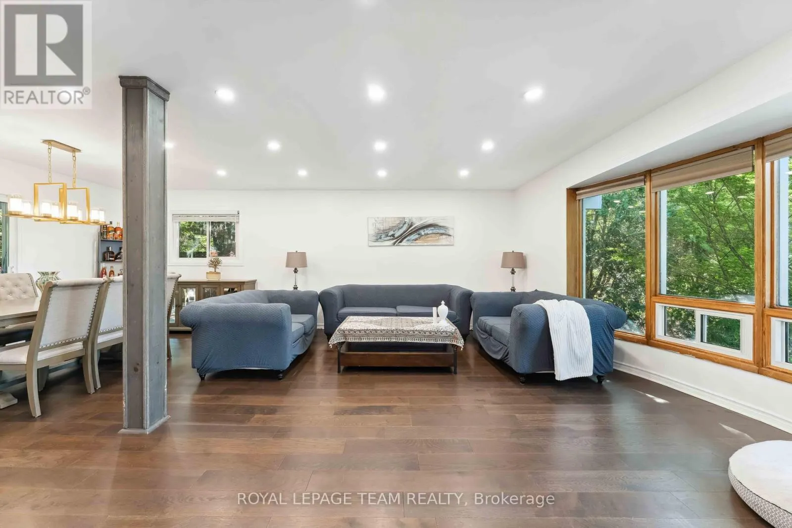 2353 GEORGINA DRIVE