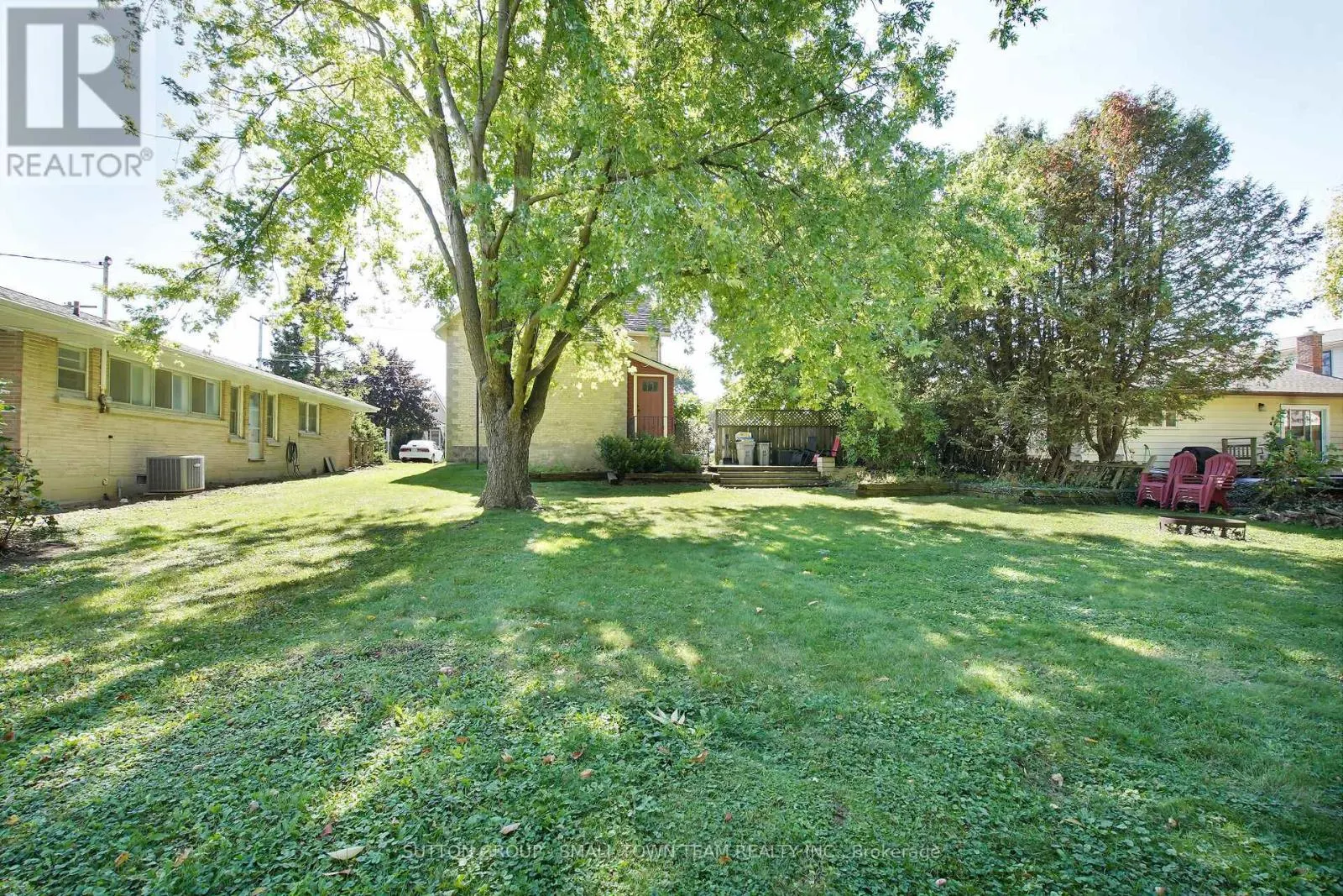 50 HURON STREET W