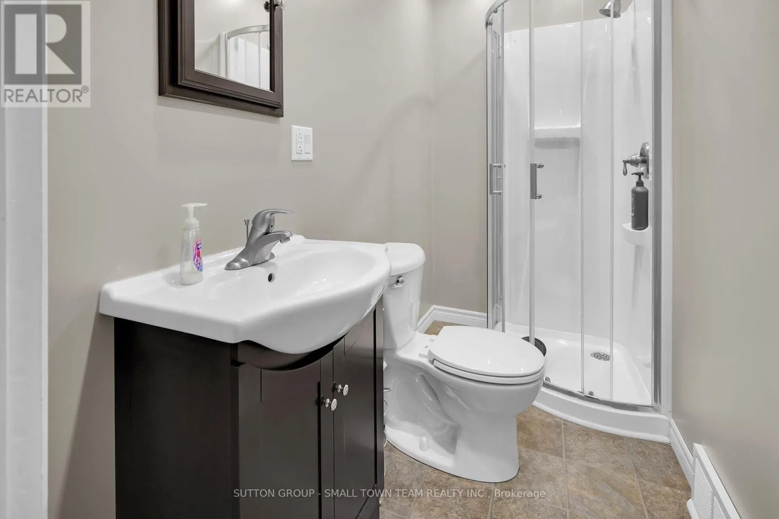 50 HURON STREET W