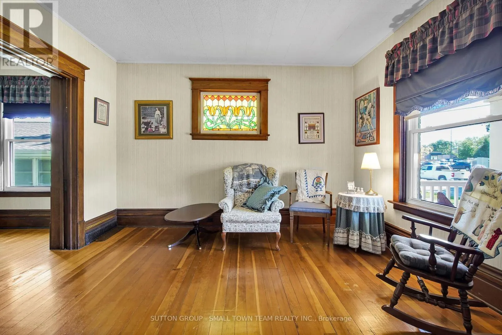 50 HURON STREET W