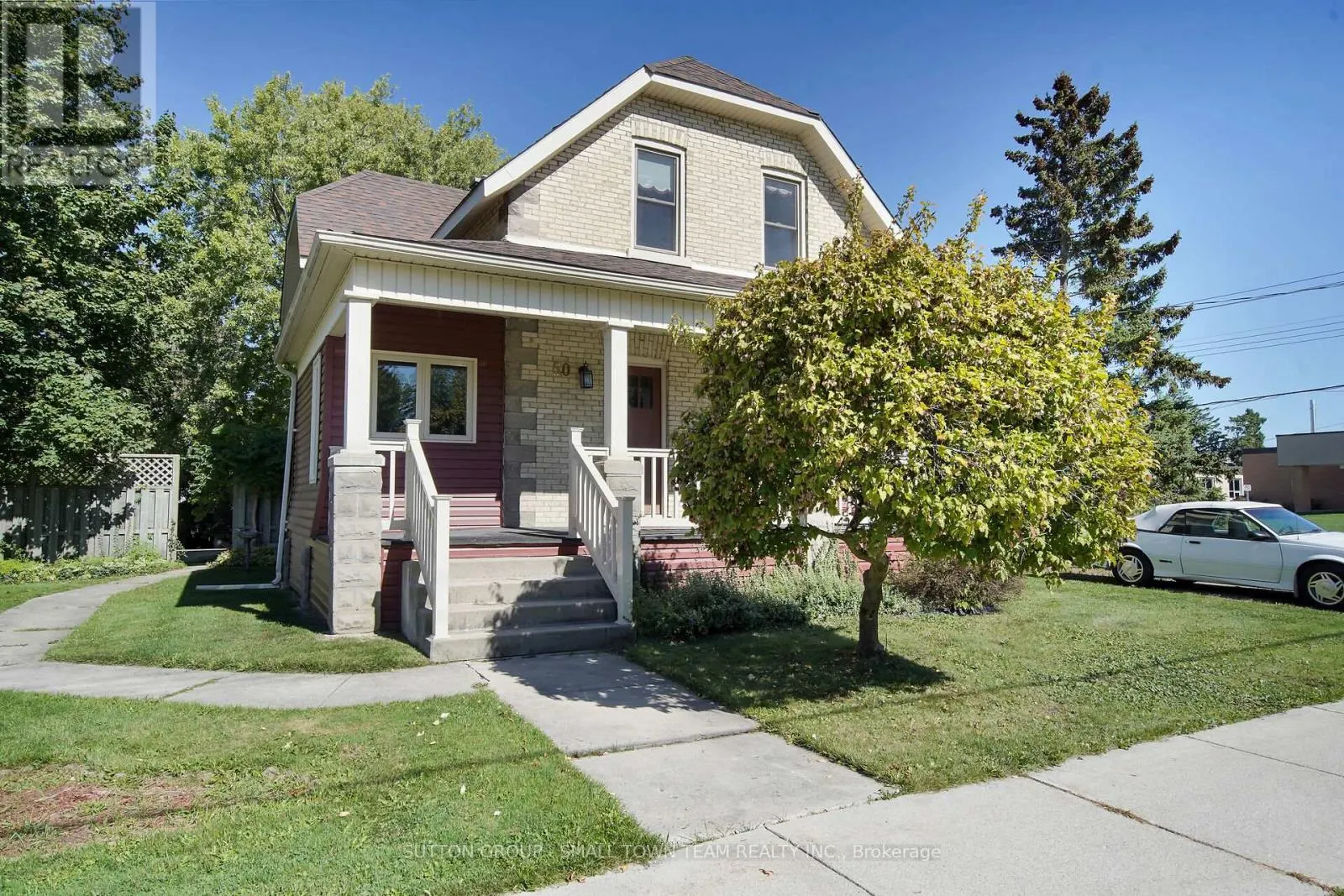 50 HURON STREET W