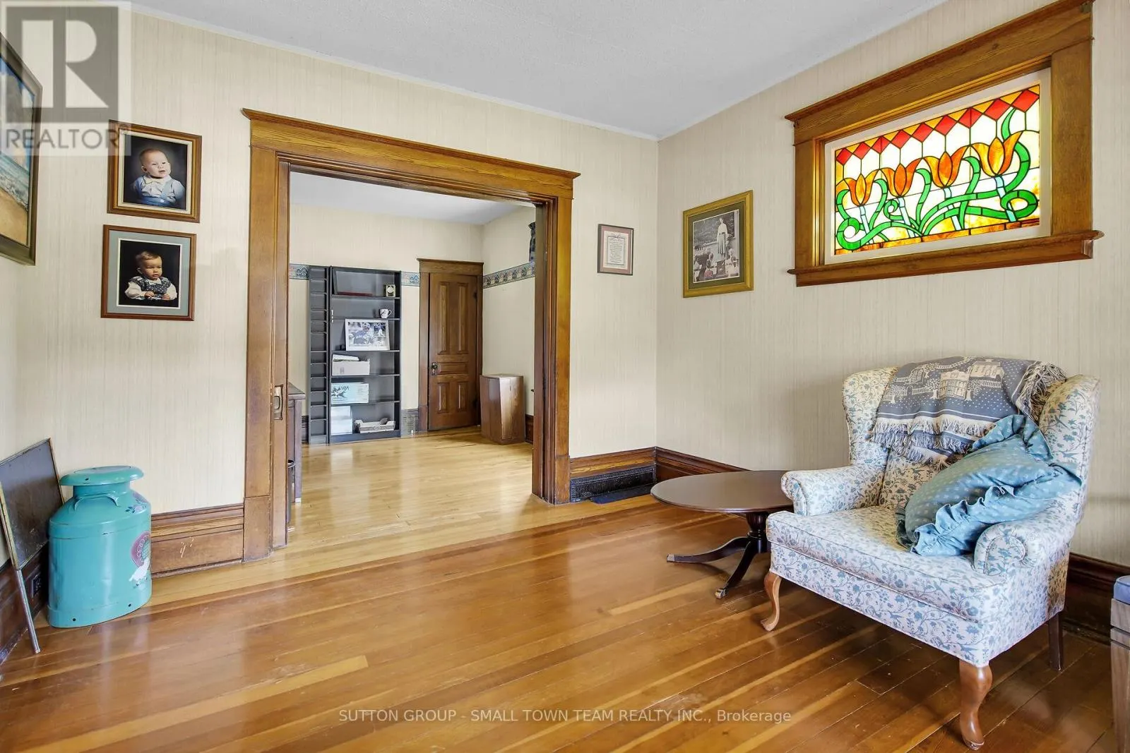 50 HURON STREET W