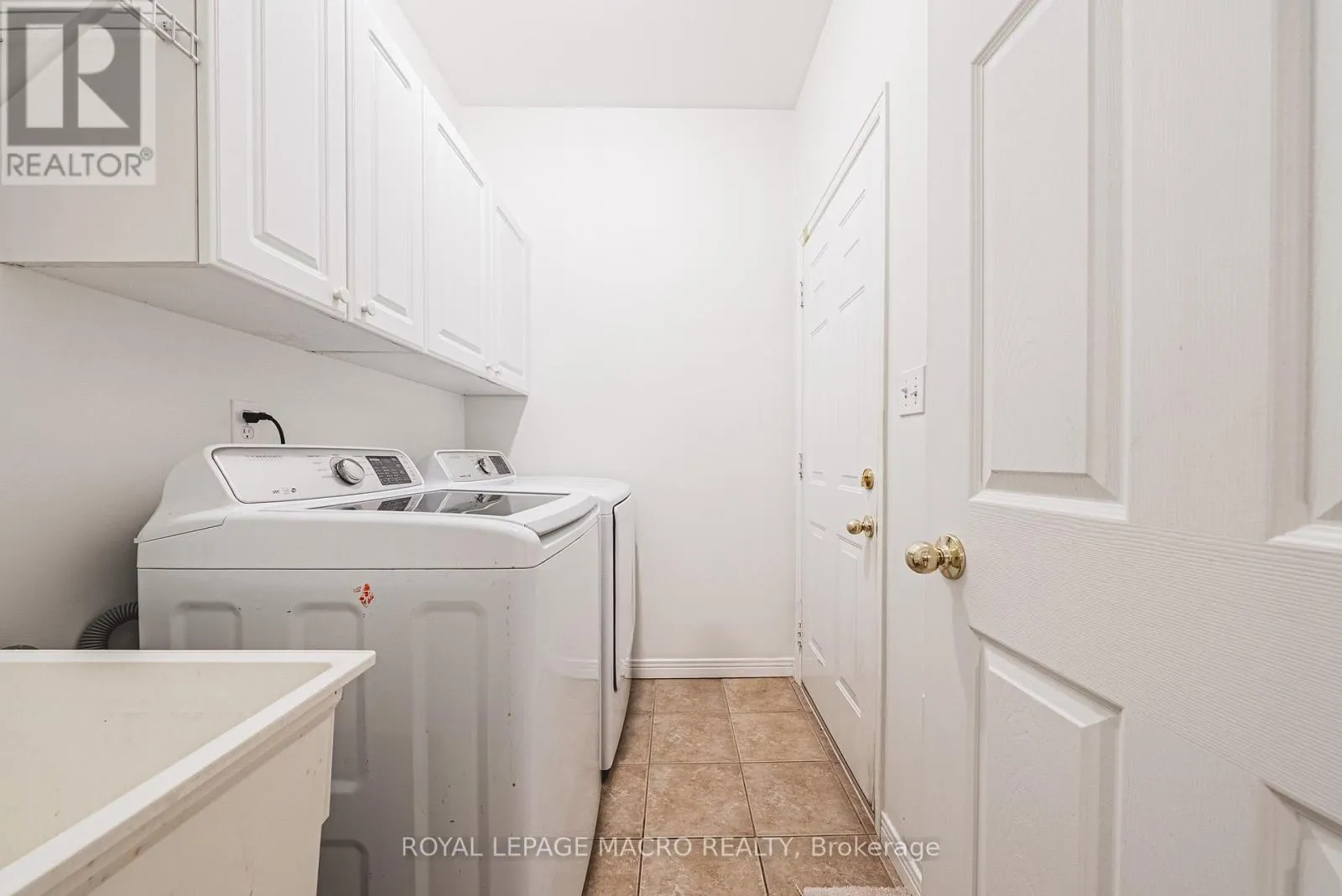 3 - 163 LIVINGSTON AVENUE