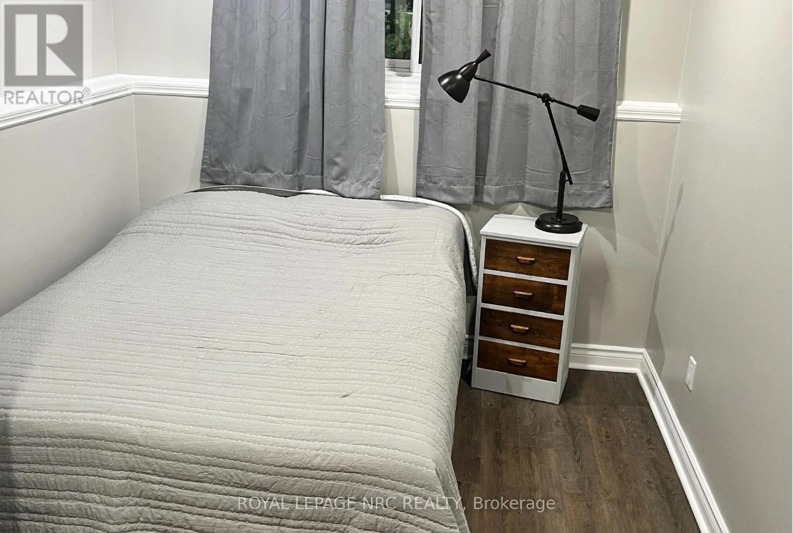 61 PRINCE PHILIP DRIVE