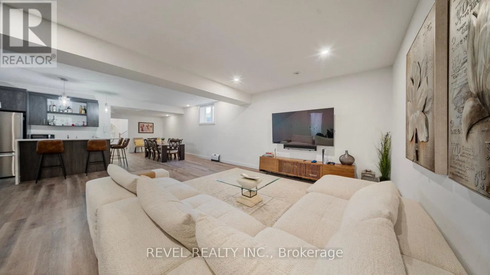 17 - 242 MOUNT PLEASANT STREET