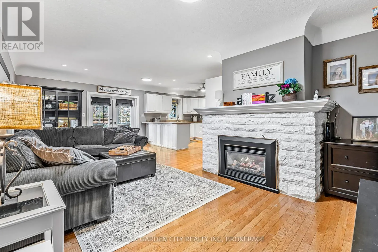 14 PEACHTREE PARKWAY