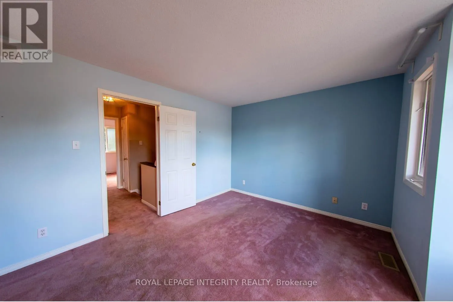 242 BEATRICE DRIVE