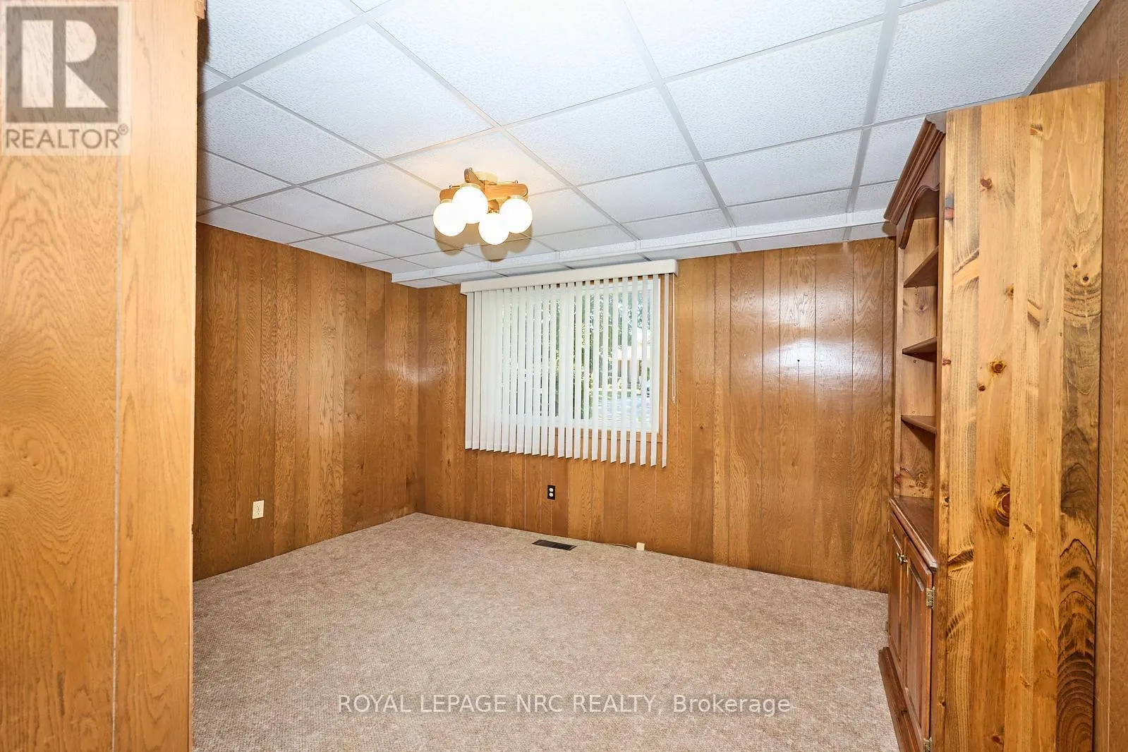 8 LA SALLE DRIVE