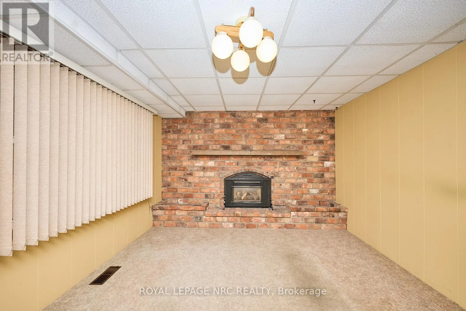 8 LA SALLE DRIVE