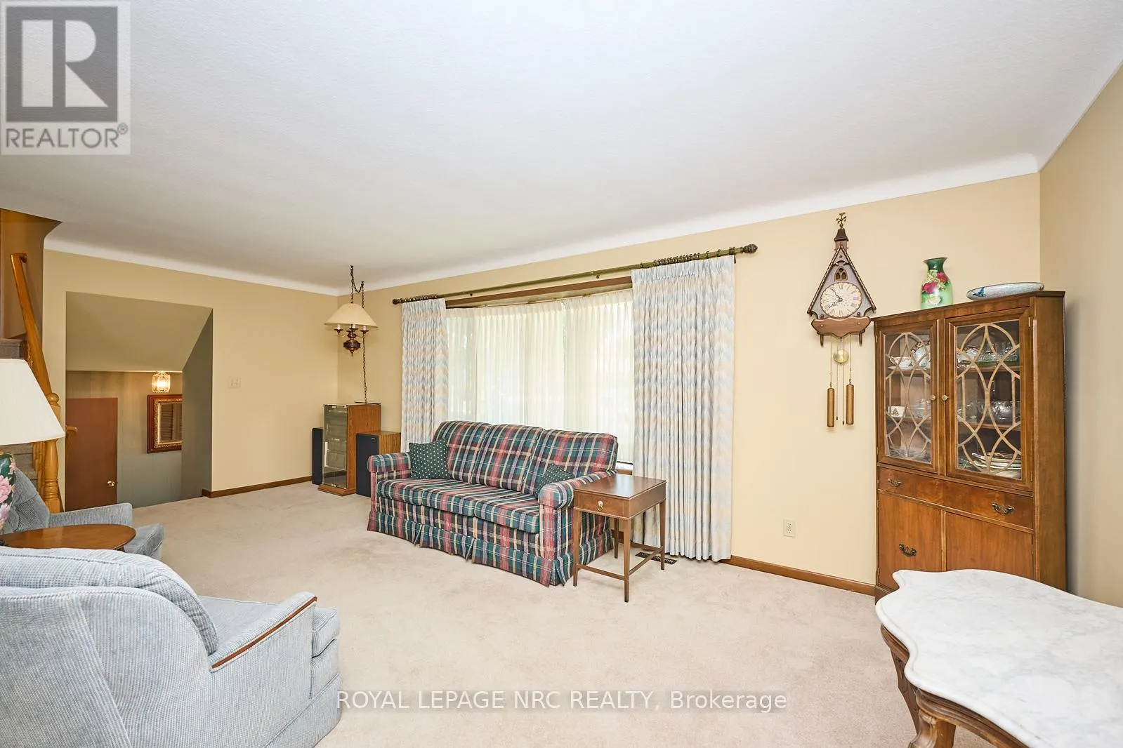 8 LA SALLE DRIVE