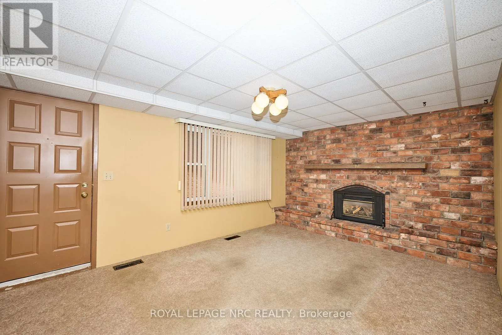 8 LA SALLE DRIVE