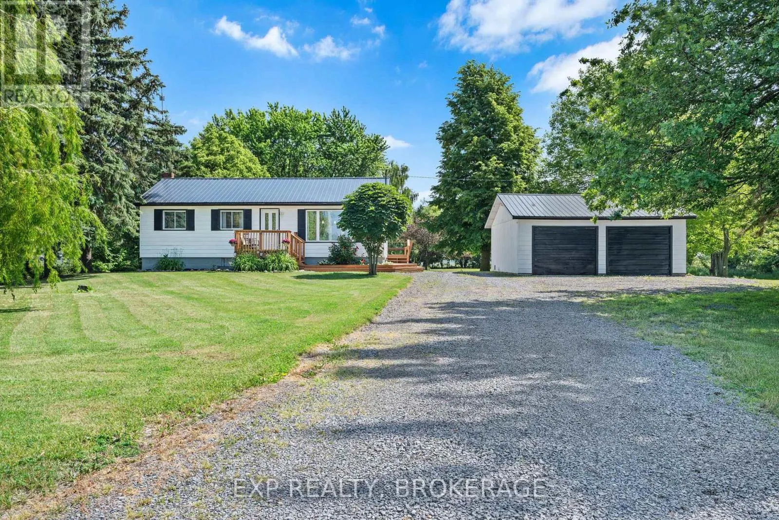 912 8TH LINE ROAD