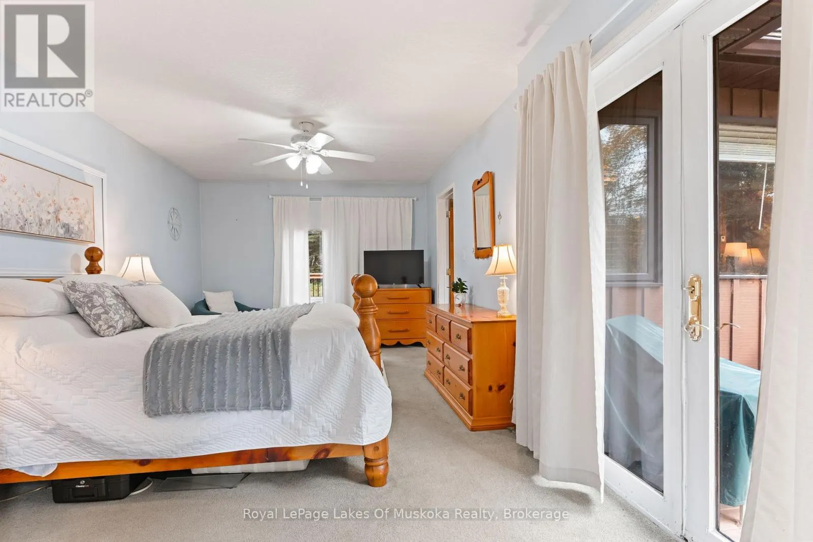 29 ASCOTT LANE