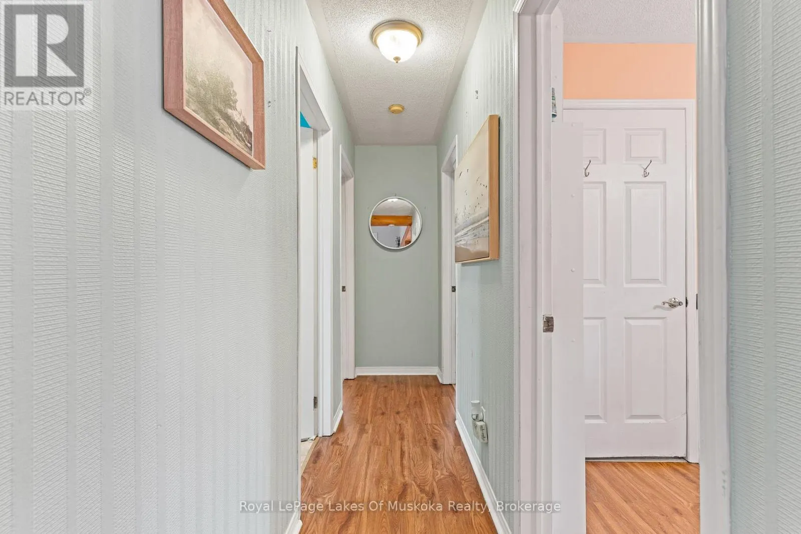 29 ASCOTT LANE