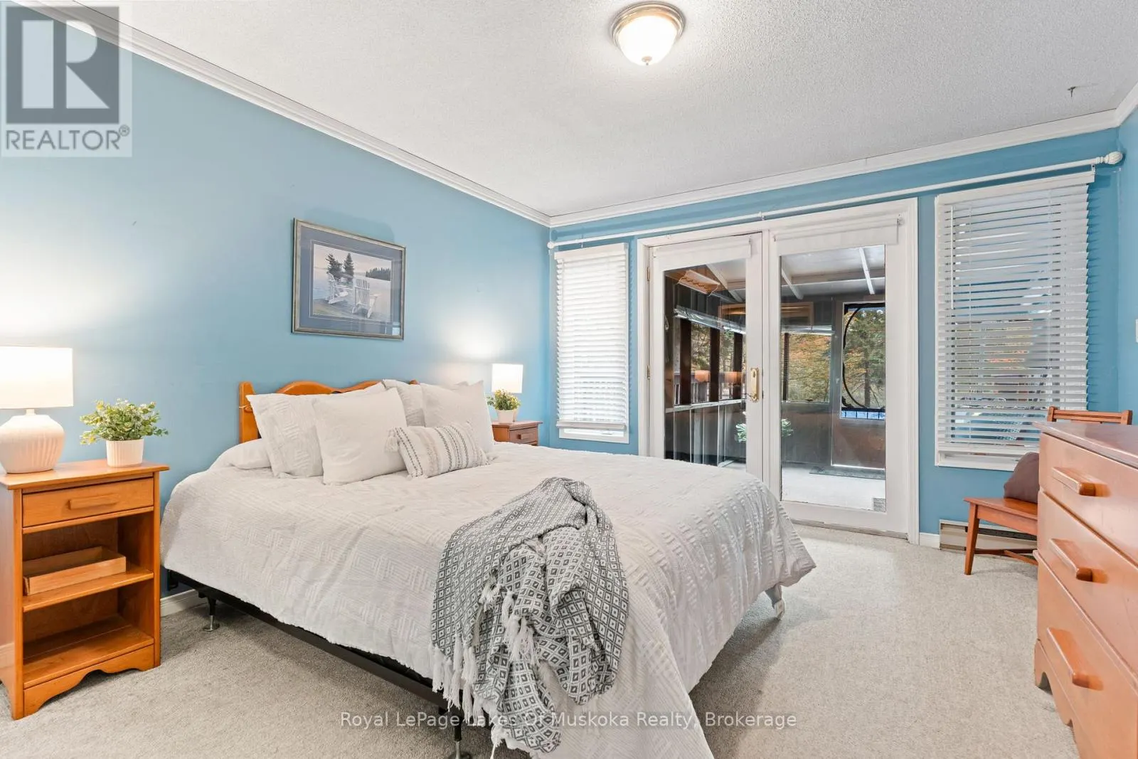 29 ASCOTT LANE