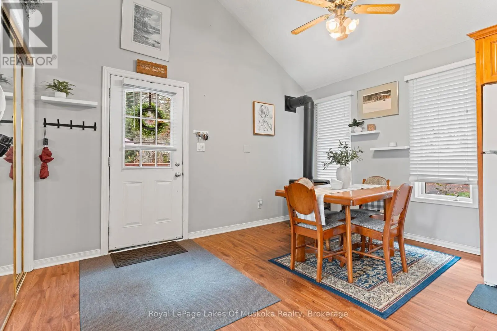 29 ASCOTT LANE