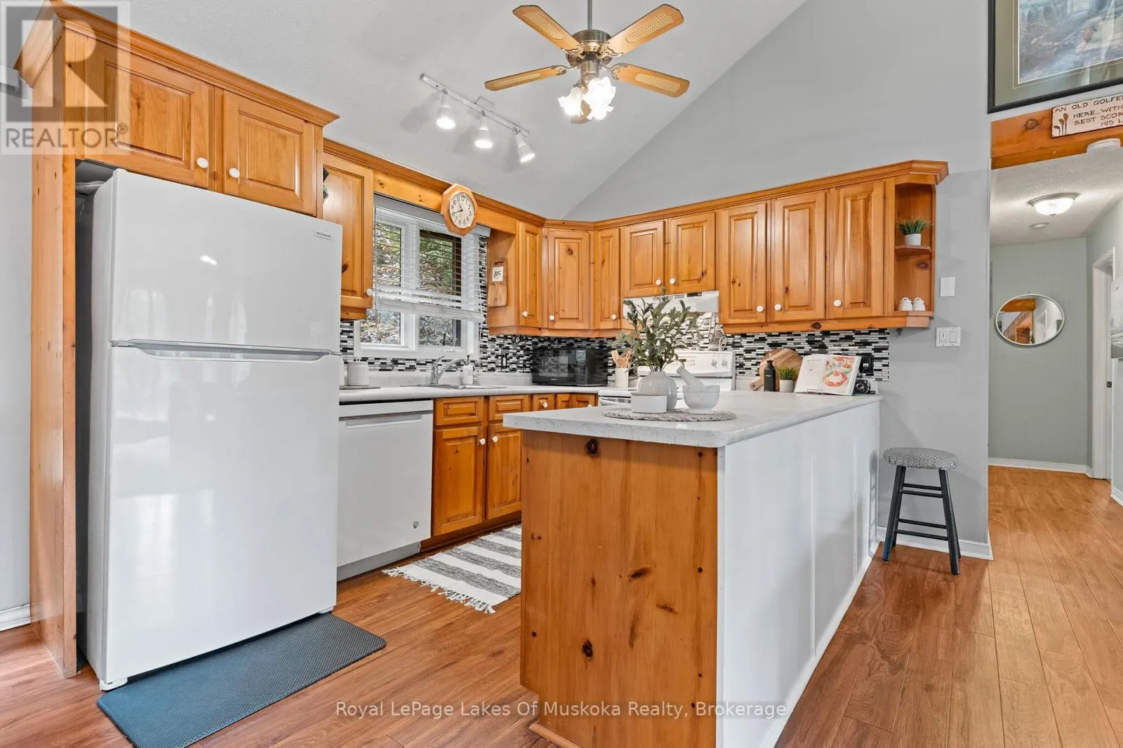 29 ASCOTT LANE