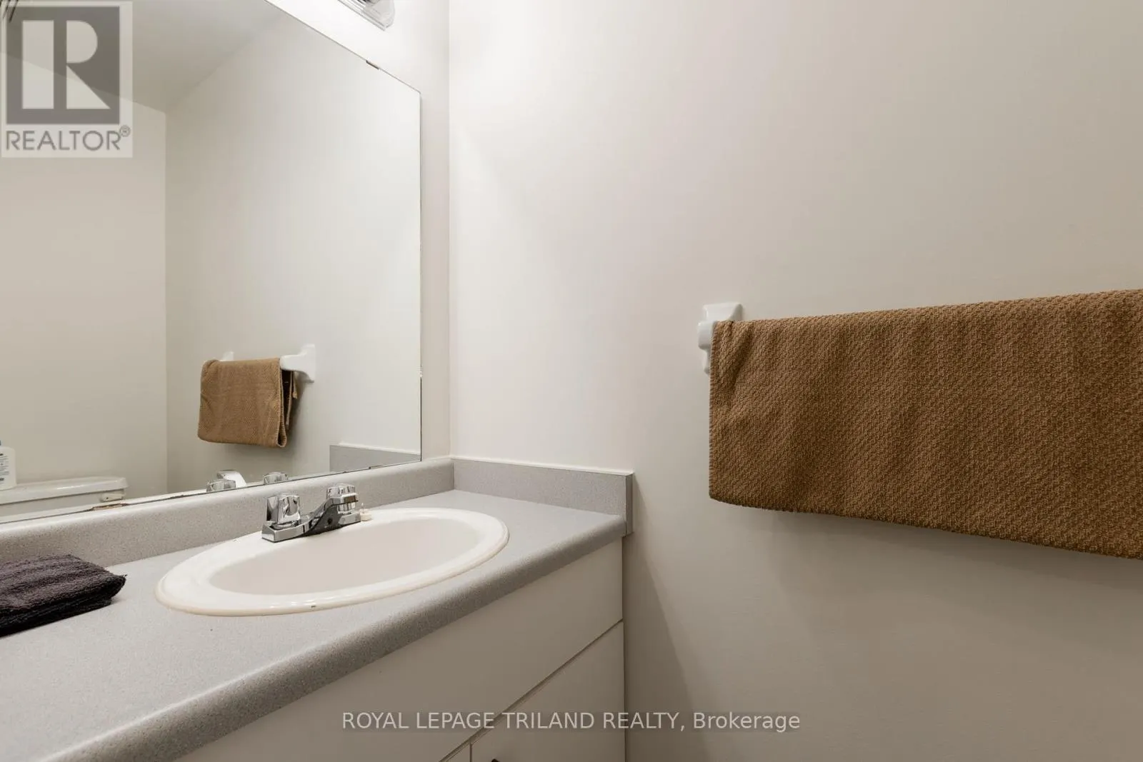 32 - 131 BONAVENTURE DRIVE, #32