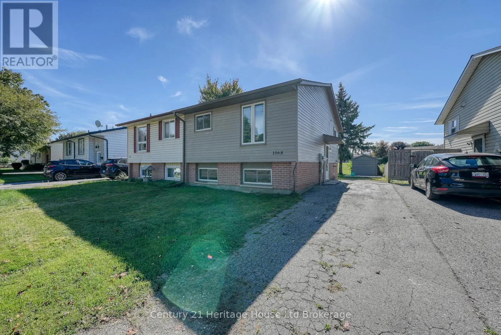 1068 CREE AVENUE