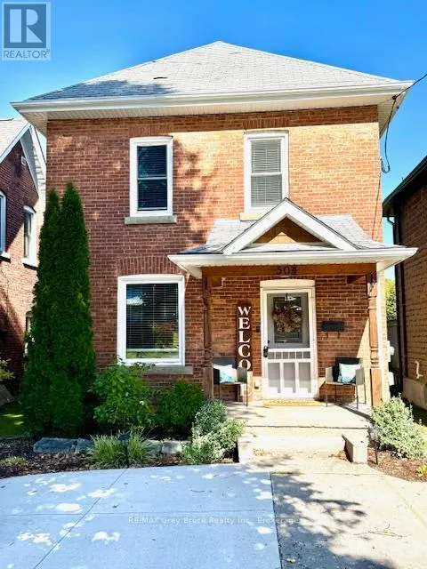 504 14TH STREET W