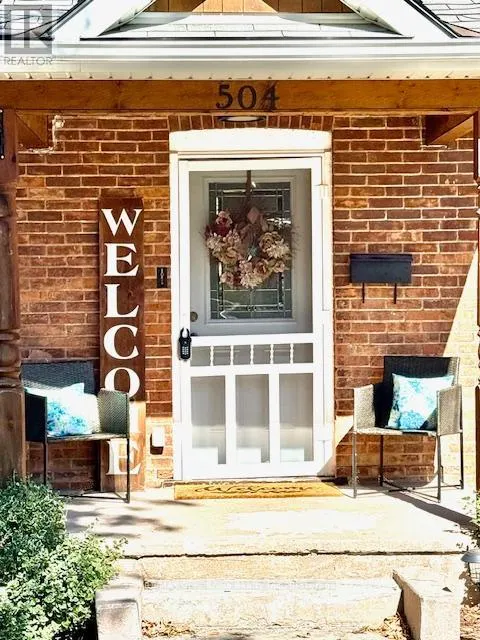 504 14TH STREET W