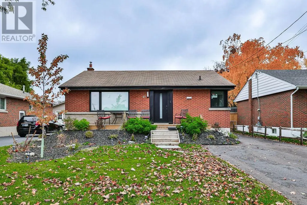 47 CASTLEFIELD DRIVE