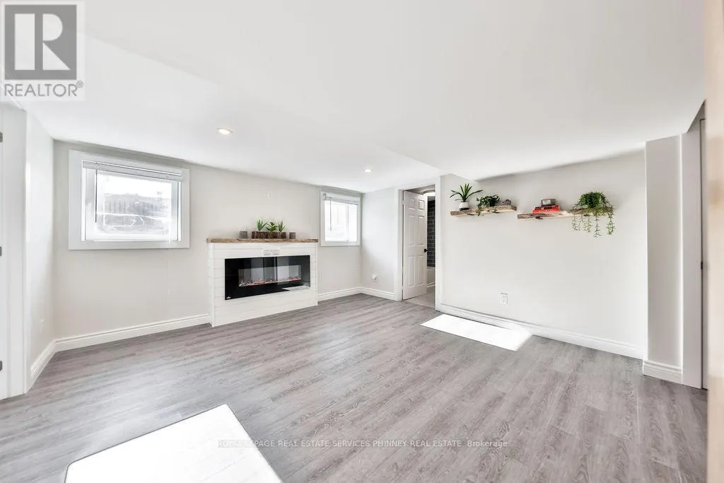 47 CASTLEFIELD DRIVE