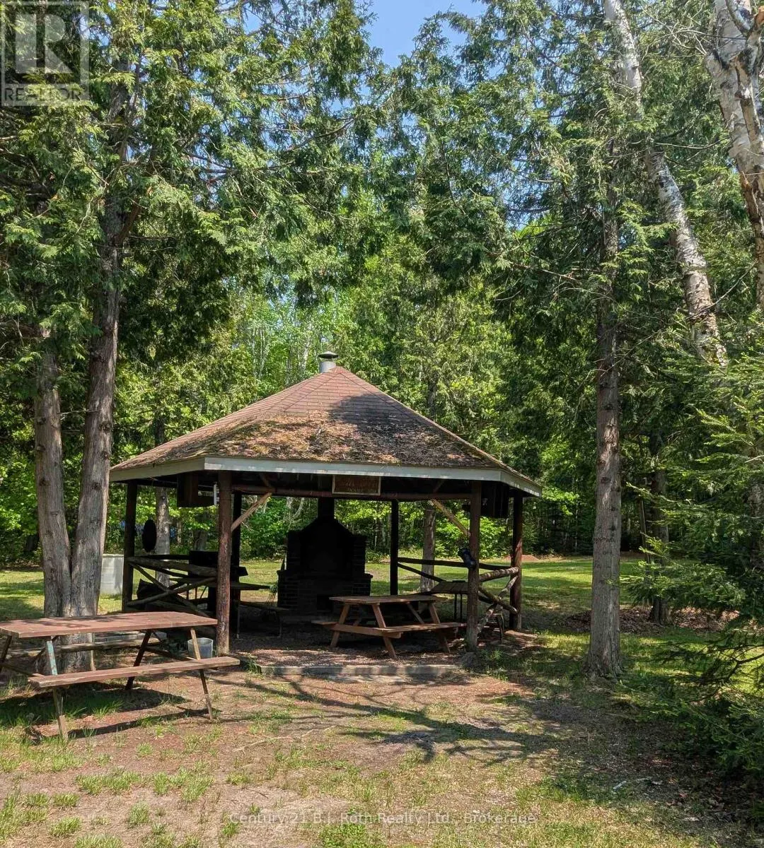 836 LAKE NIPISSING ROAD