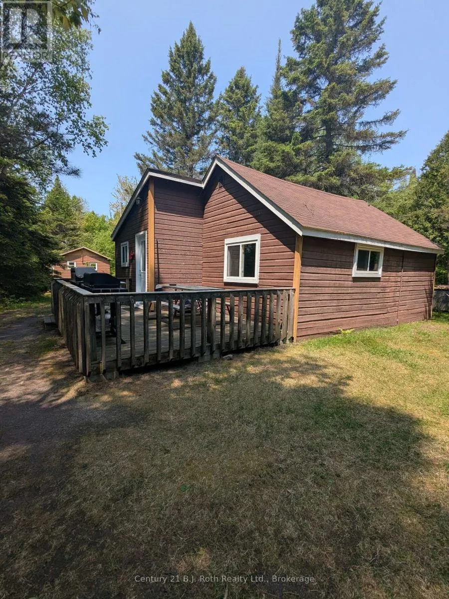 836 LAKE NIPISSING ROAD
