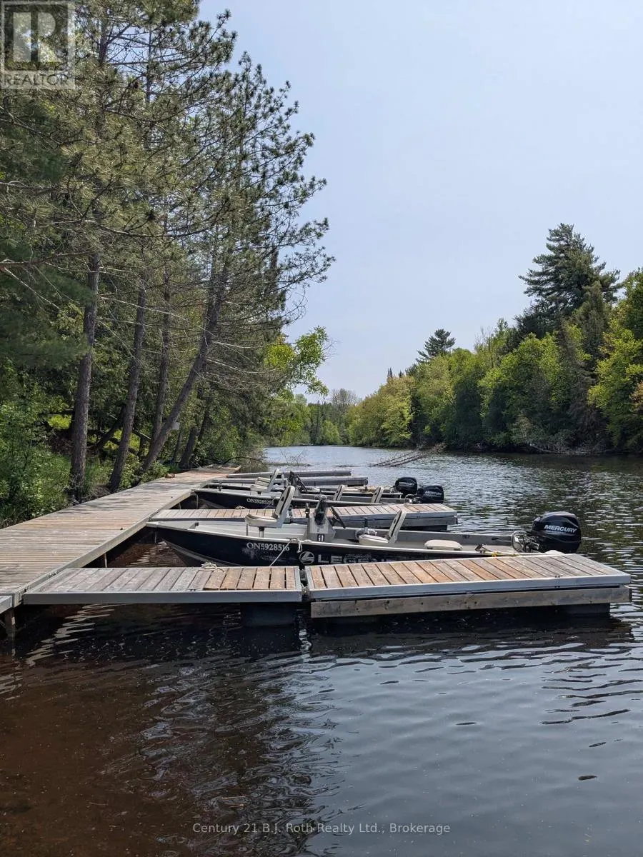 836 LAKE NIPISSING ROAD