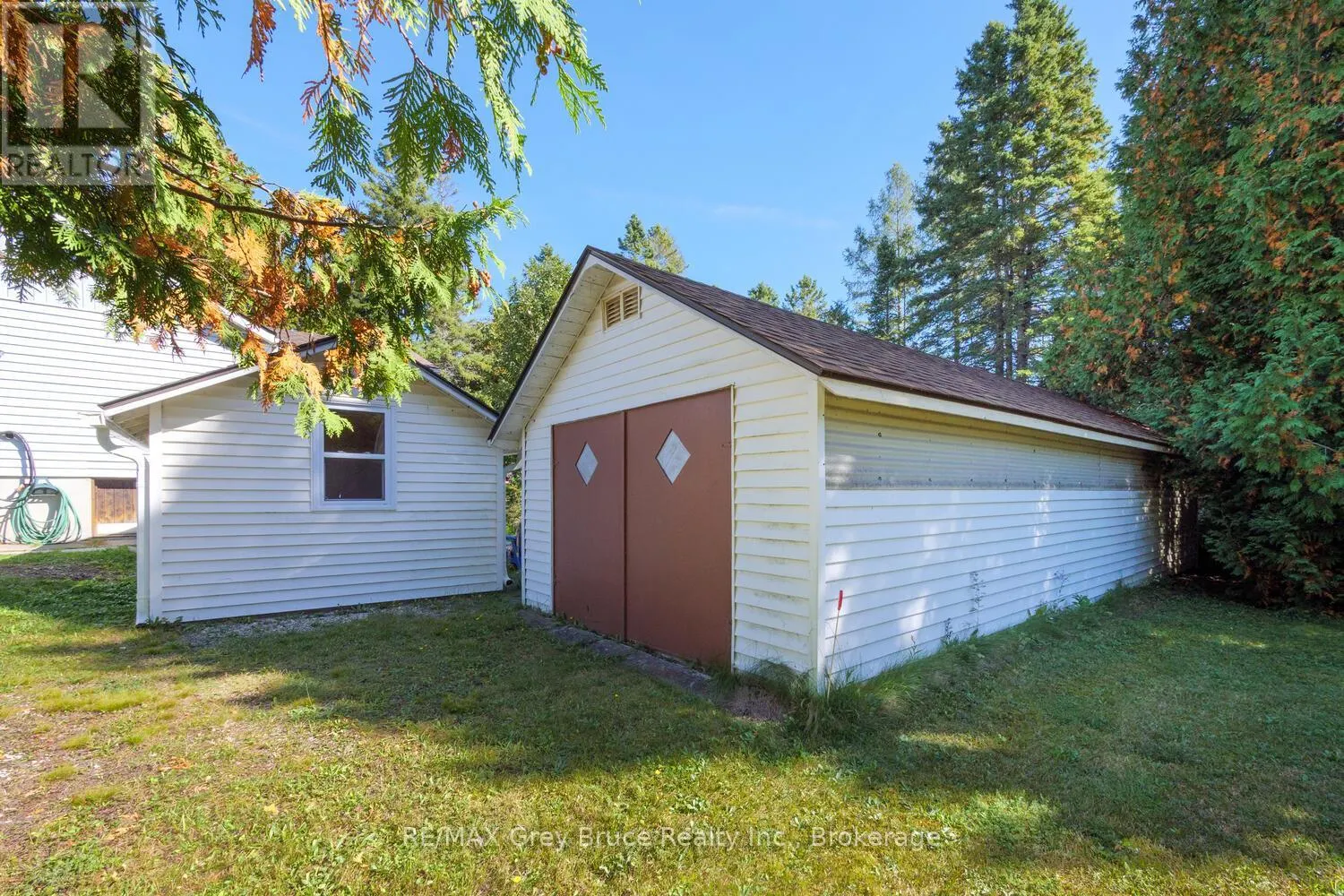 861 PIKE BAY ROAD