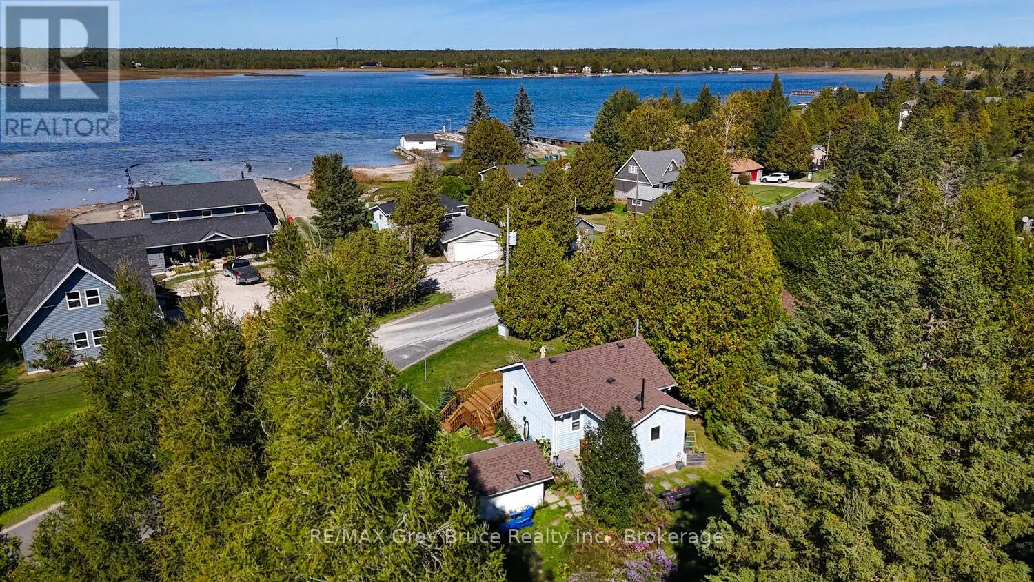 861 PIKE BAY ROAD