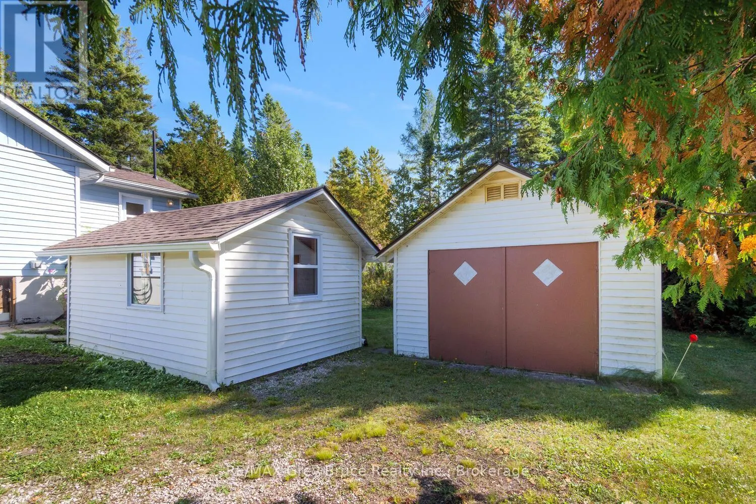 861 PIKE BAY ROAD