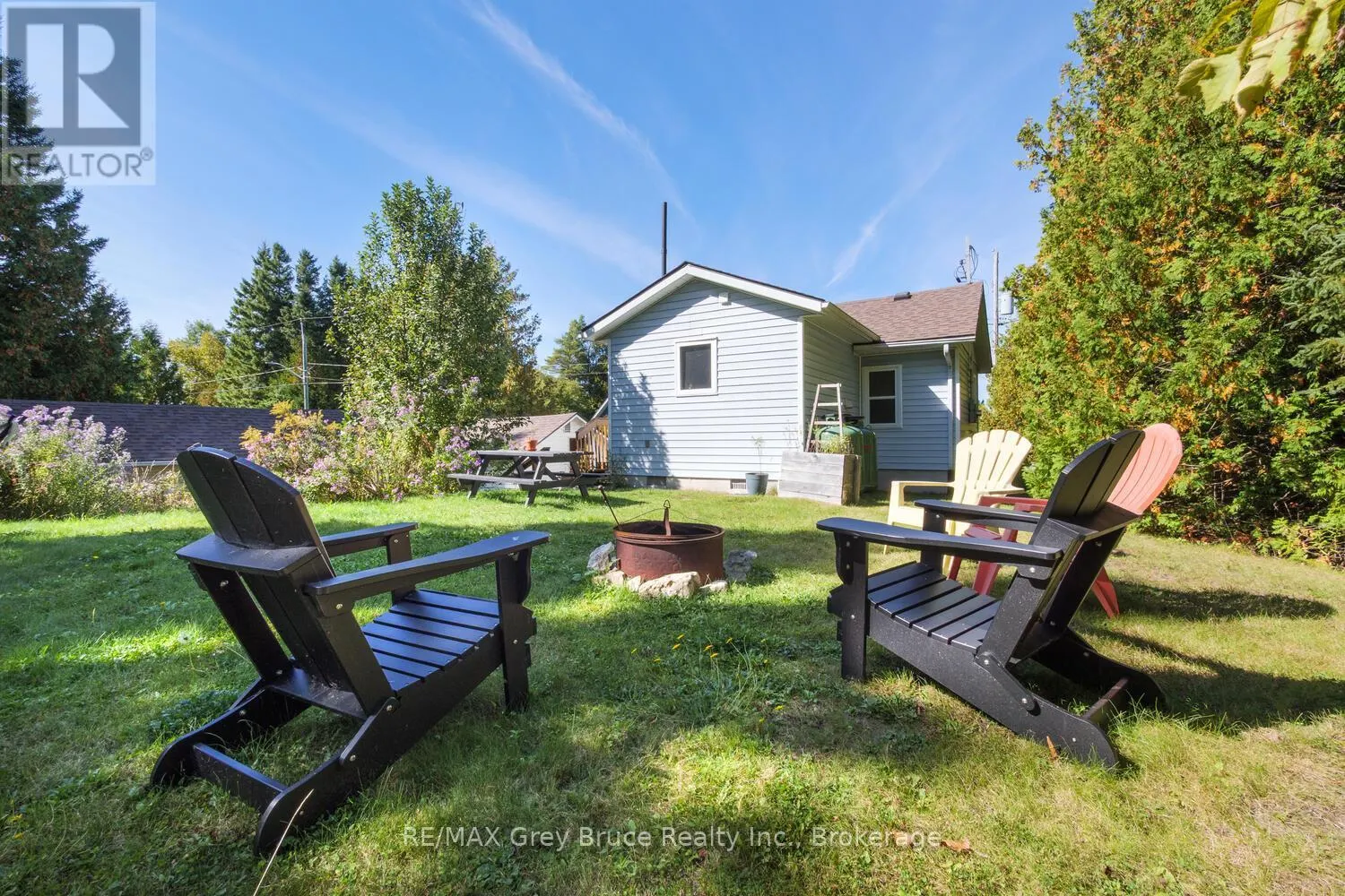 861 PIKE BAY ROAD