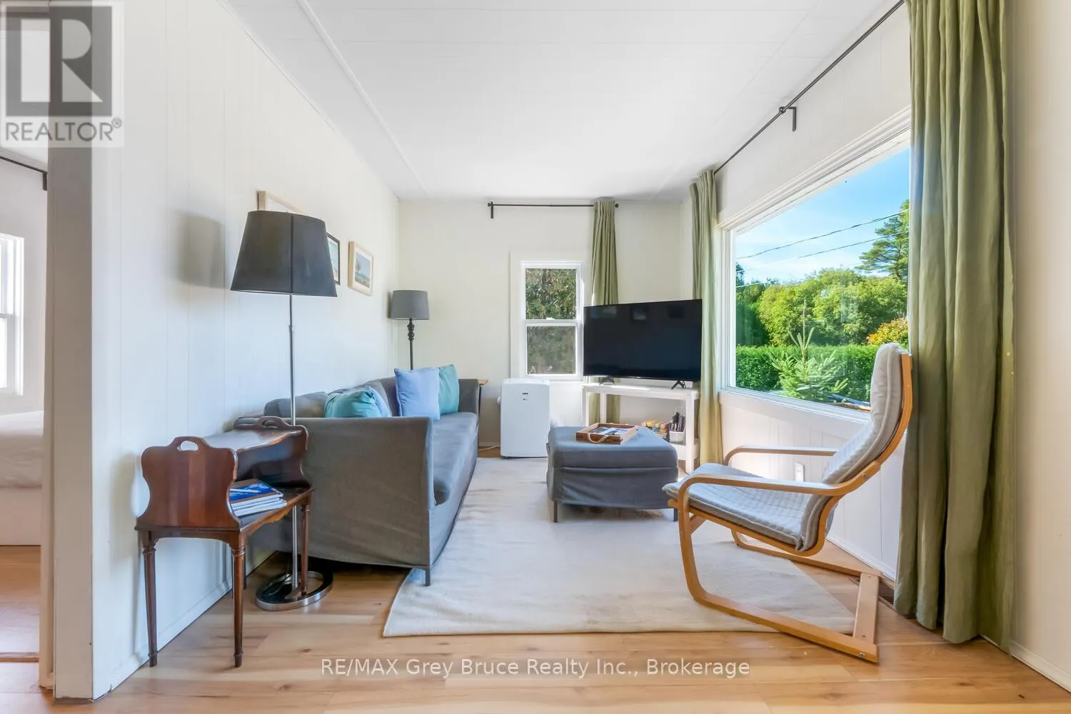 861 PIKE BAY ROAD
