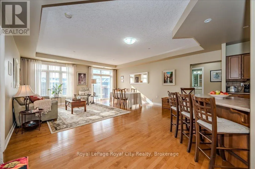 401 - 65 BAYBERRY DRIVE, #401