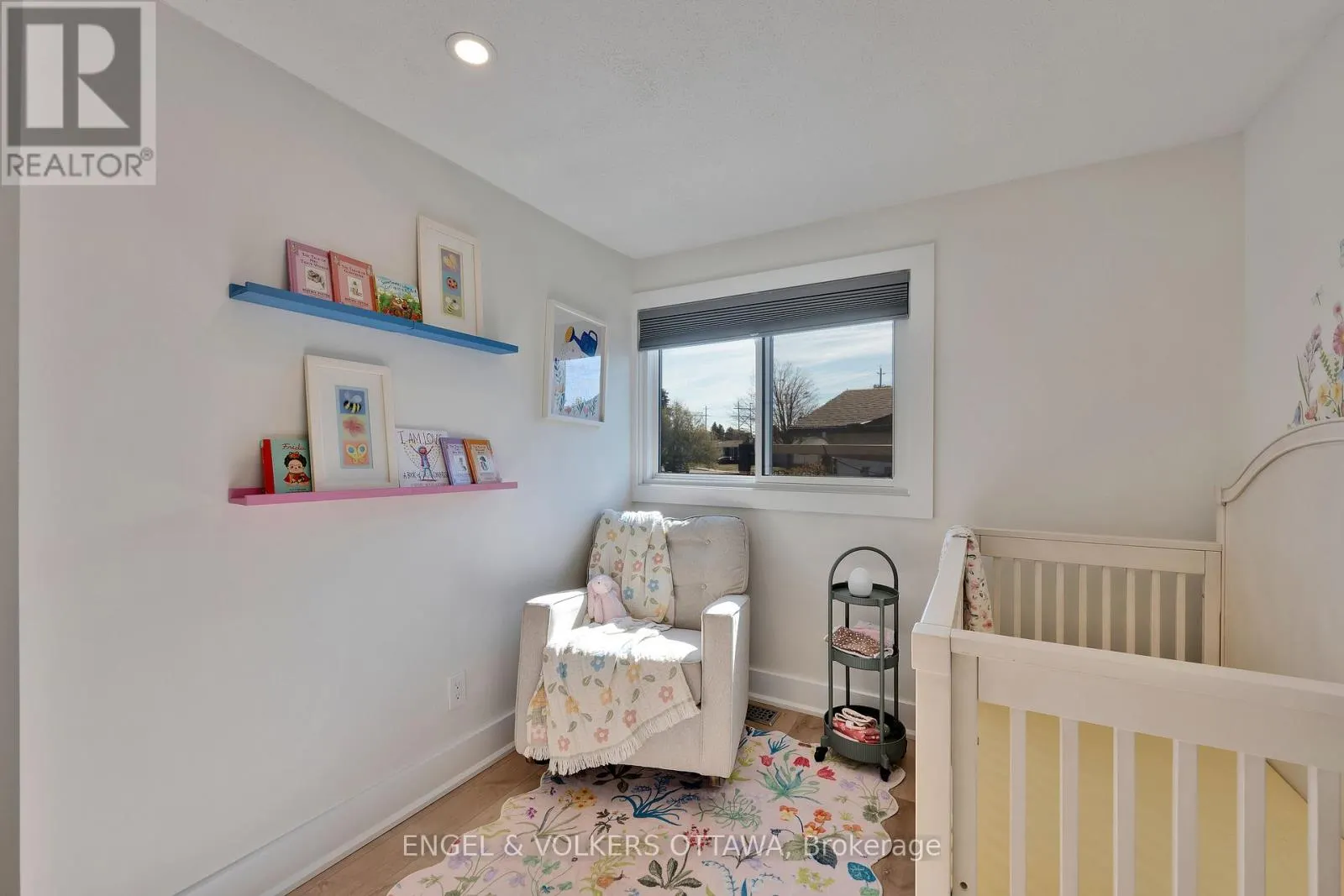 10 TANGLEWOOD DRIVE