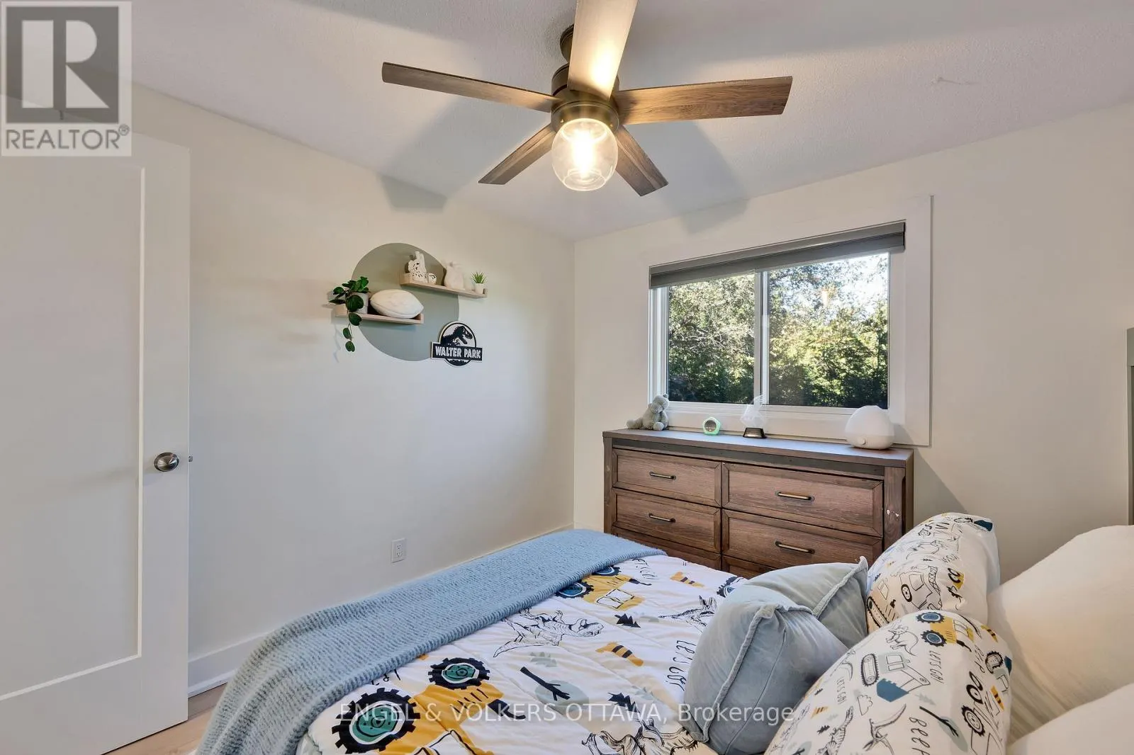 10 TANGLEWOOD DRIVE