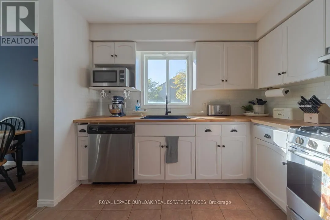 118 SILURIAN DRIVE