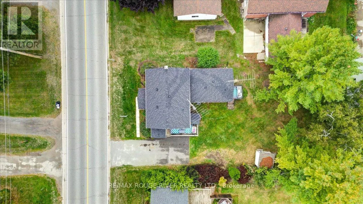 232 LYLE STREET N