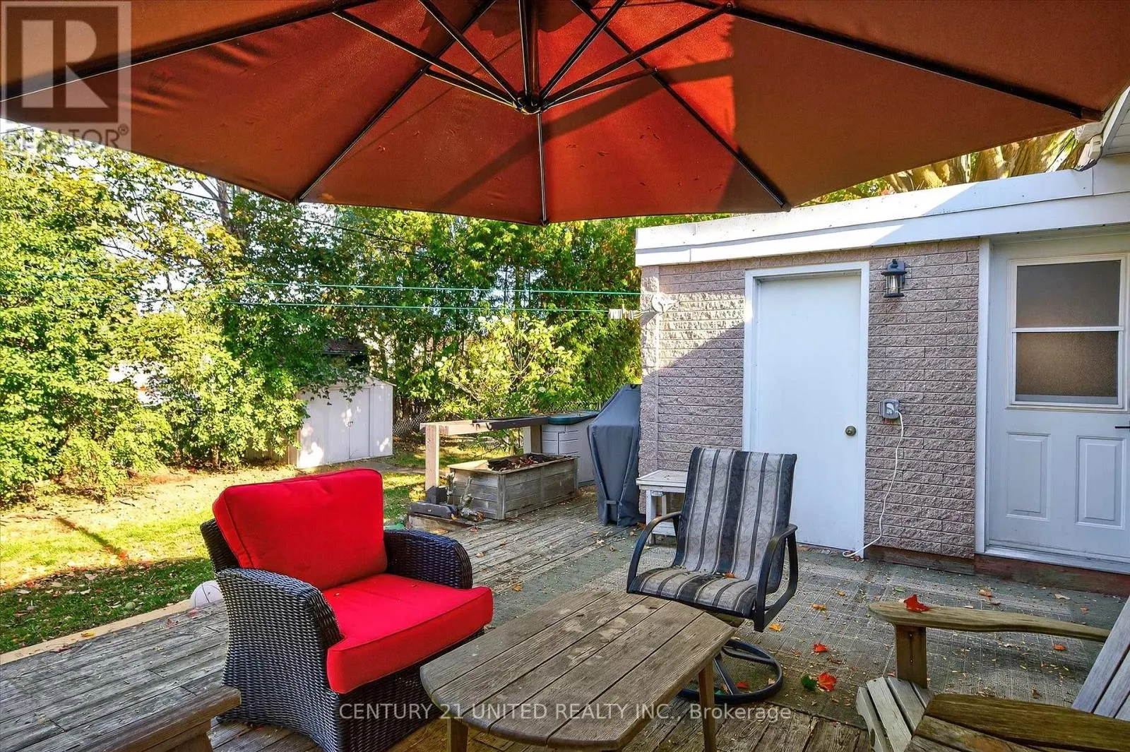 1037 GLEBEMOUNT CRESCENT