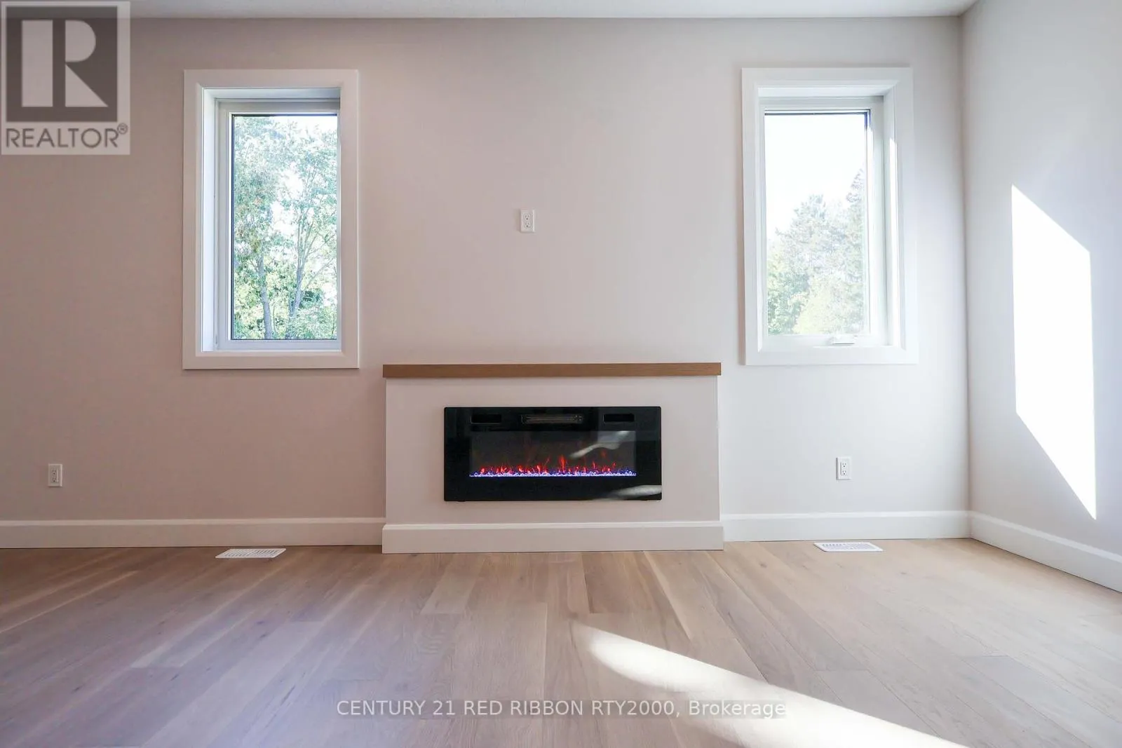 22 - 430 HEAD STREET N, #22