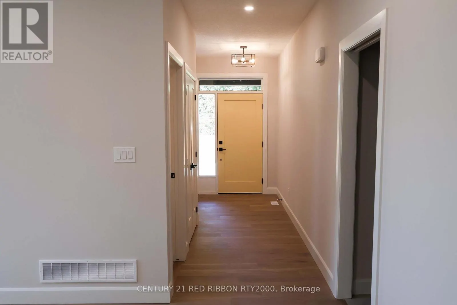 22 - 430 HEAD STREET N, #22